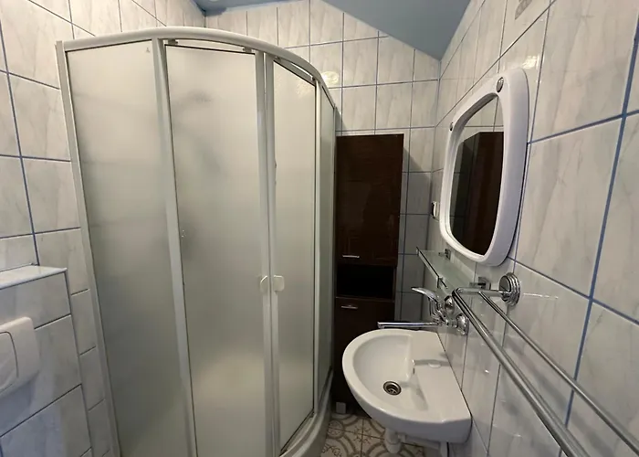 Oceania Kwatera prywatna *